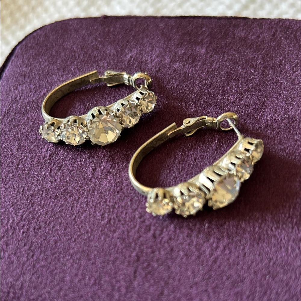 Vintage clip earrings
